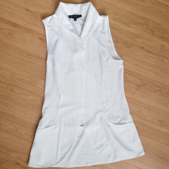 Dynamite white flowy vest in XS - Picture 3 of 4